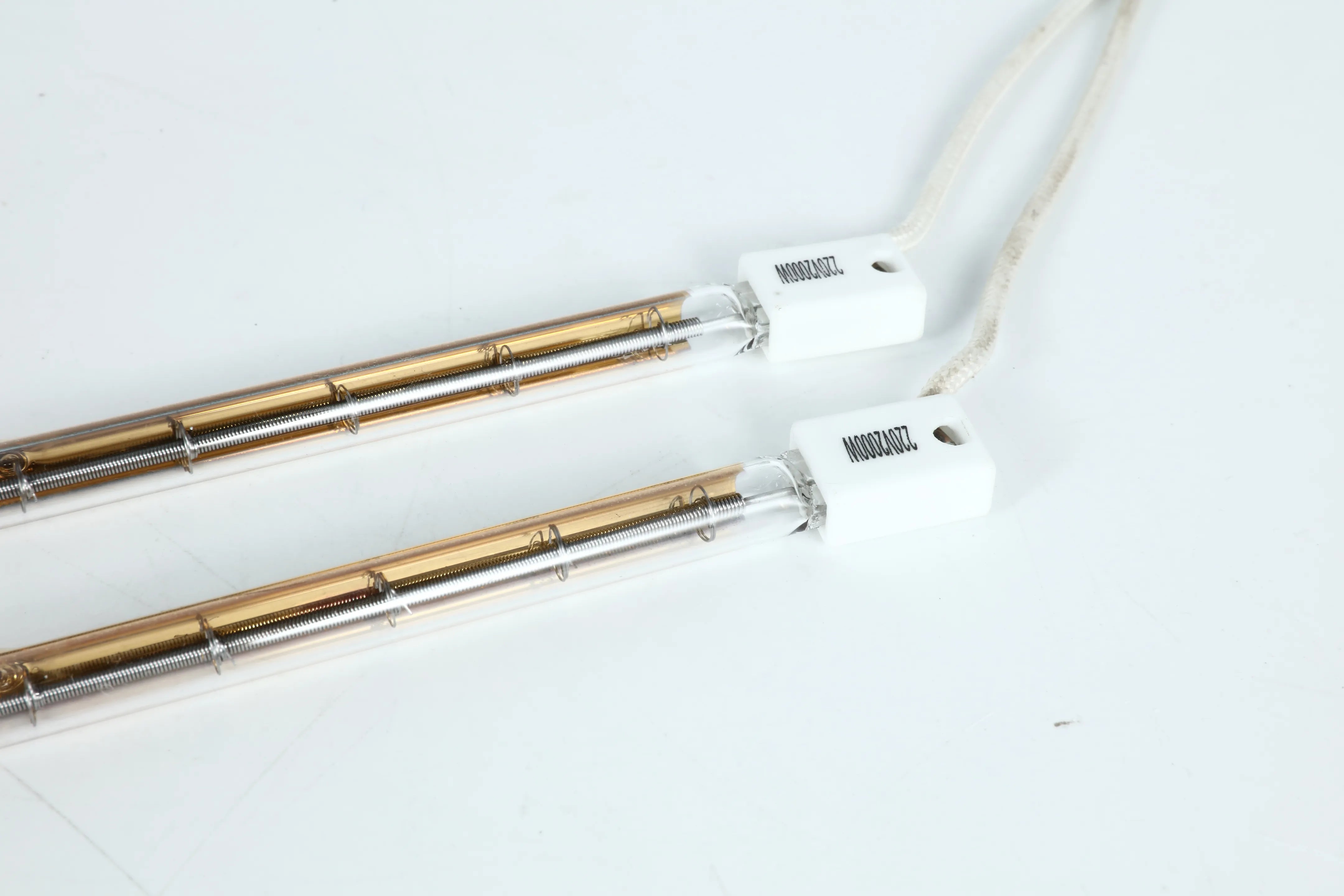 Solar water heating pipe electric element vacuum tube with heat