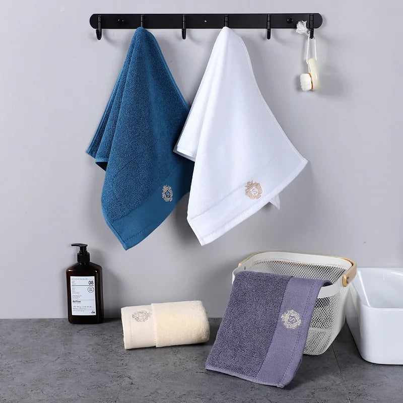 Inyahome Set of 3 White Letter Embroidered Towels Sets 2 Hand Towels 34x74cm and 1 Body Bath Towels 70x140cm Toallas De Baño