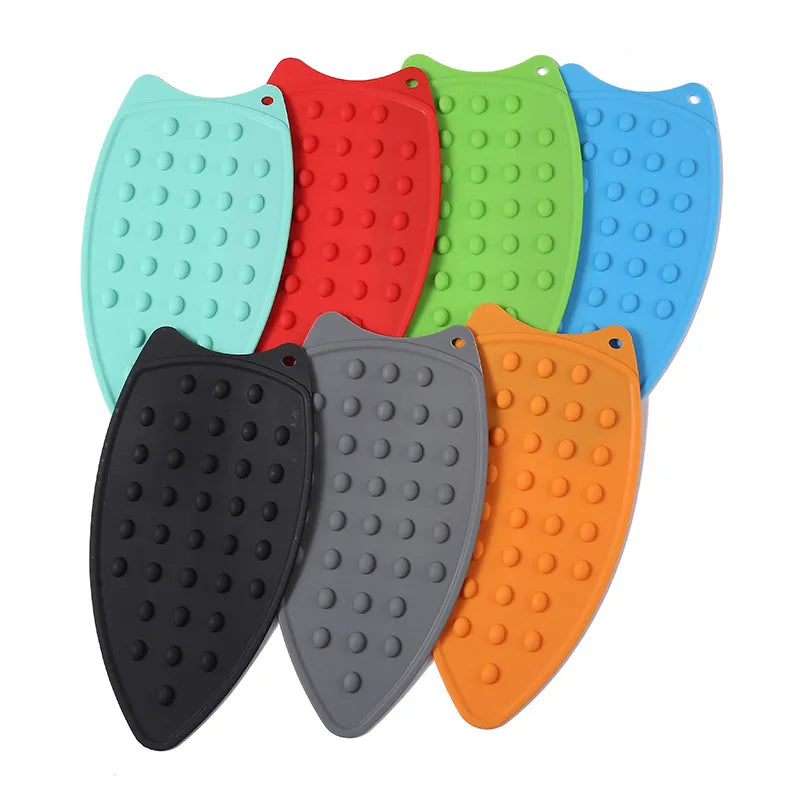 Silicone Iron Ironing Cover Hot Protection Rest Pads Mats Safe Surface Iron Coaster Stand Mat Holder Ironing Pad Insulation Boar