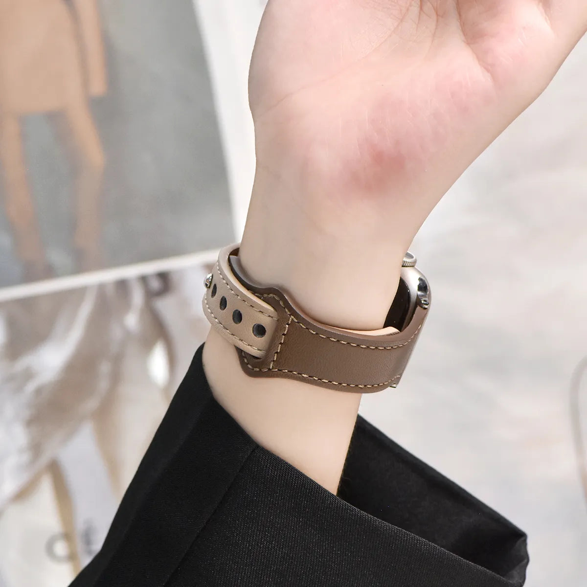 Slim Genuine Leather Girl Watch Strap For Apple Watch 9 8 41mm 45mm Band 38 42mm For iwatch Bracelet SE 40mm 44mm 7 6 5 4 3 49mm