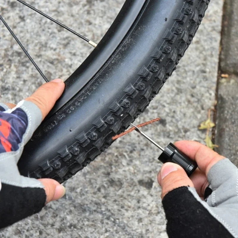 Bike Tubeless Tire Repair Kit Tyre Drill Puncture Repair tools with Rubber Stripe for Road Bike Urgent Glue Free Repair Tool