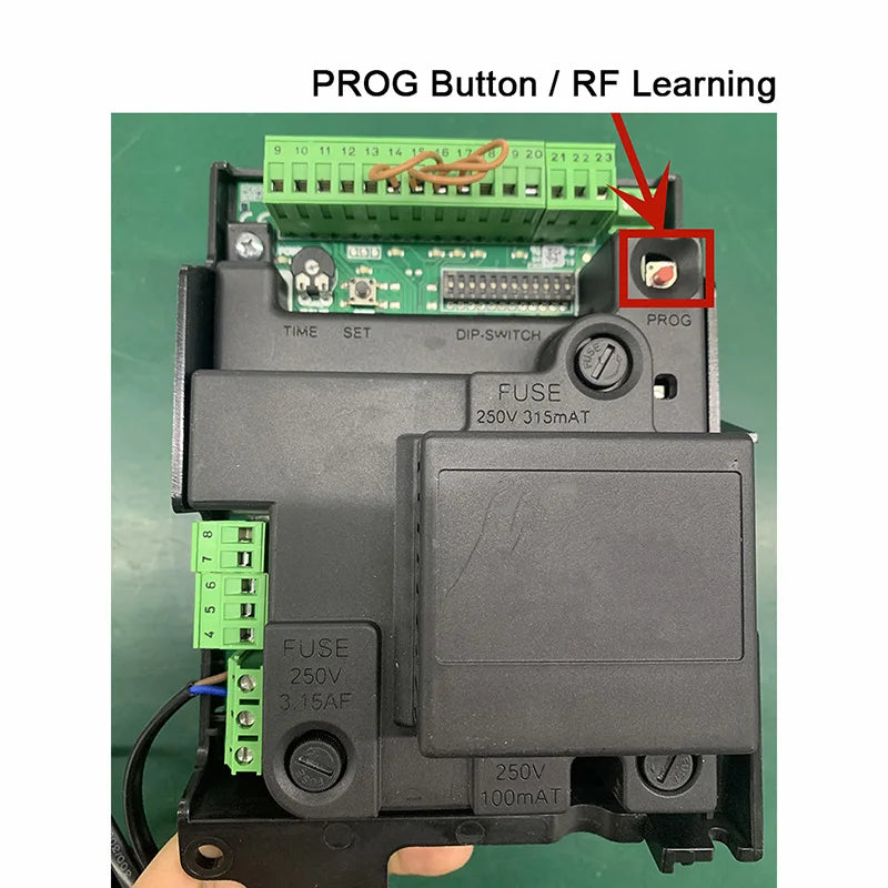 Garage Gate Remote Control 433.42MHz For 1841026 NS 2 / NS 4 Garage Door Remote Control Command Hand Transmitter